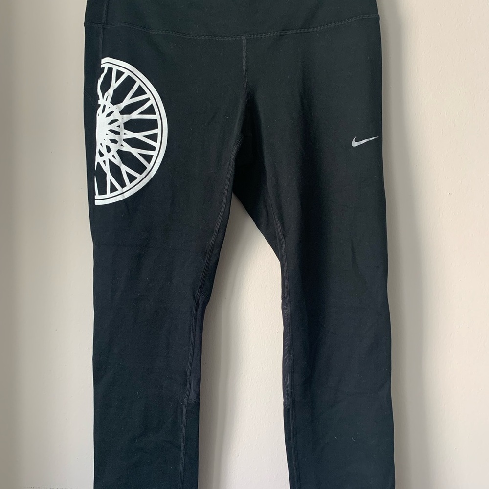 Nike SoulCycle cropped leggings, black, L